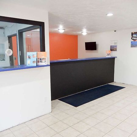 فندق Super 8 Morristown East Downtown المظهر الداخلي الصورة